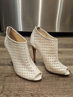 Sergio Rossi White Woven Peep-Toe High Heel Booties